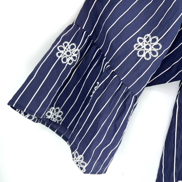 New Calessa Blue Stripe Embroidered Floral Tunic Top Shirt Size PL Petite Large - Picture 2 of 6